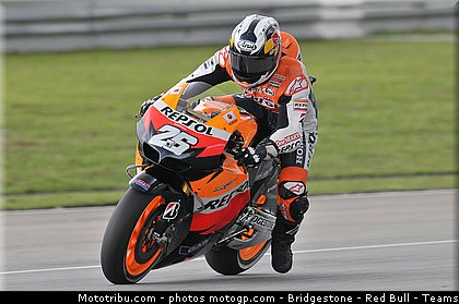 motogp_pedrosa_026_malaisie_sepang_2011.jpg