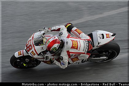 motogp_simoncelli_009_malaisie_sepang_2011.jpg