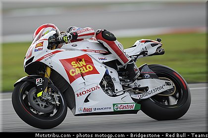 motogp_simoncelli_012_malaisie_sepang_2011.jpg
