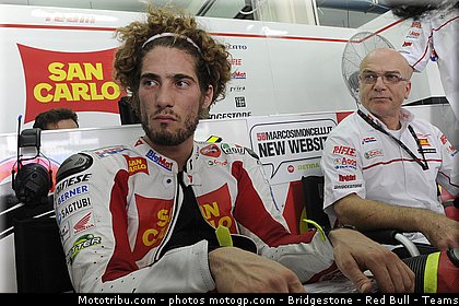 motogp_simoncelli_019_malaisie_sepang_2011.jpg