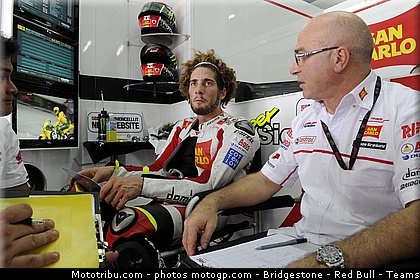 motogp_simoncelli_020_malaisie_sepang_2011.jpg