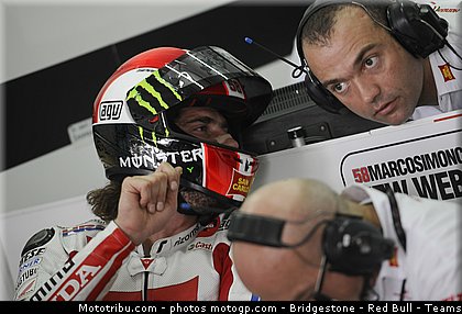 motogp_simoncelli_023_malaisie_sepang_2011.jpg