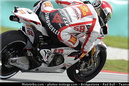 motogp_simoncelli_030_malaisie_sepang_2011.jpg