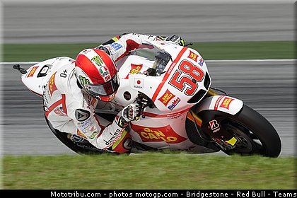 motogp_simoncelli_035_malaisie_sepang_2011.jpg