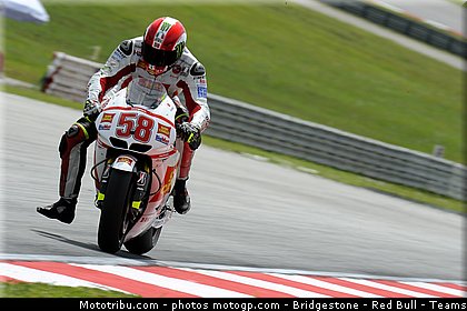 motogp_simoncelli_042_malaisie_sepang_2011.jpg