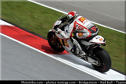 motogp_simoncelli_051_malaisie_sepang_2011.jpg