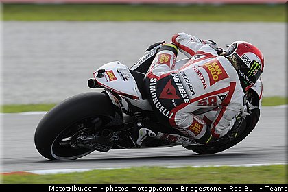 motogp_simoncelli_053_malaisie_sepang_2011.jpg