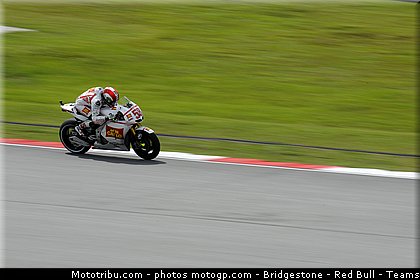 motogp_simoncelli_060_malaisie_sepang_2011.jpg