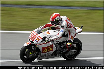 motogp_simoncelli_062_malaisie_sepang_2011.jpg