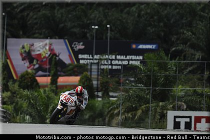 motogp_simoncelli_070_malaisie_sepang_2011.jpg