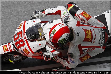 motogp_simoncelli_073_malaisie_sepang_2011.jpg