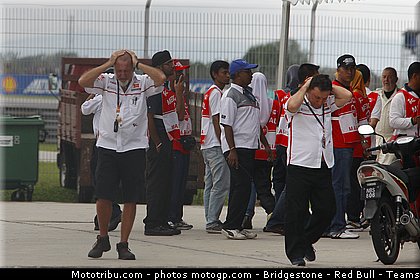 motogp_simoncelli_084_malaisie_sepang_2011.jpg