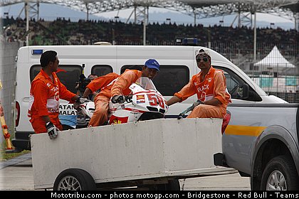 motogp_simoncelli_087_malaisie_sepang_2011.jpg