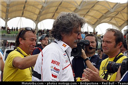 motogp_simoncelli_092_malaisie_sepang_2011.jpg