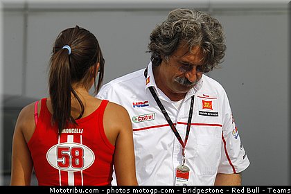 motogp_simoncelli_094_malaisie_sepang_2011.jpg