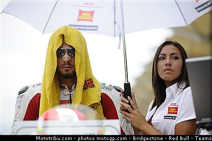 motogp_simoncelli_098_malaisie_sepang_2011.jpg