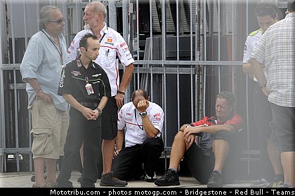 motogp_simoncelli_103_malaisie_sepang_2011.jpg