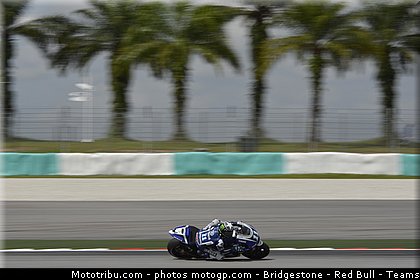 motogp_spies_004_malaisie_sepang_2011.jpg