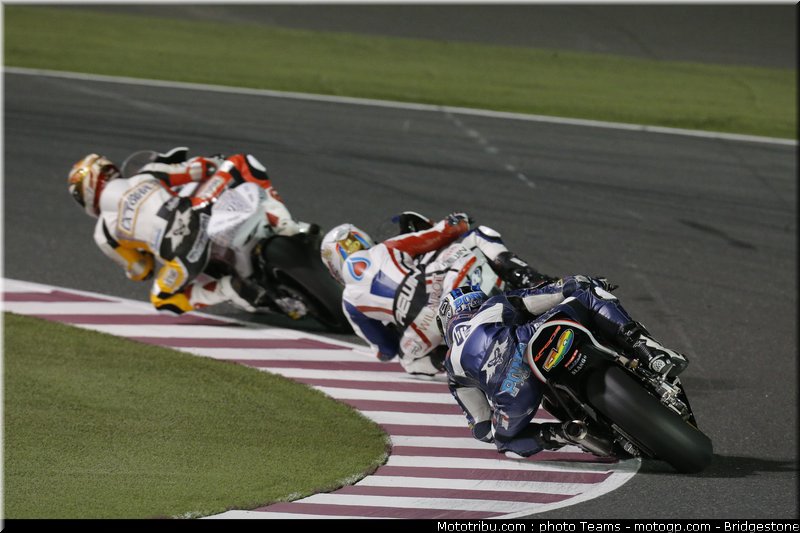moto2_0012_qatar_losail_2012
