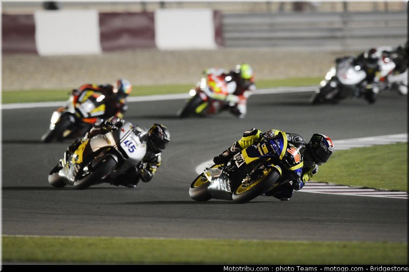 moto2_0029_qatar_losail_2012