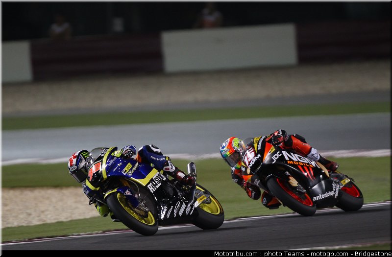 moto2_0032_qatar_losail_2012