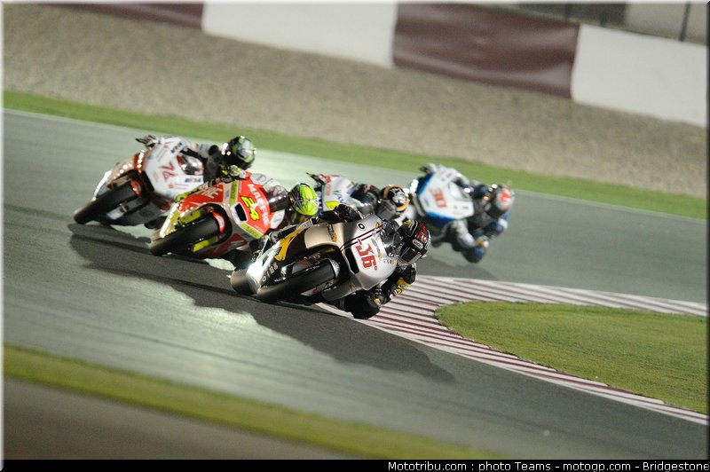 moto2_0048_qatar_losail_2012