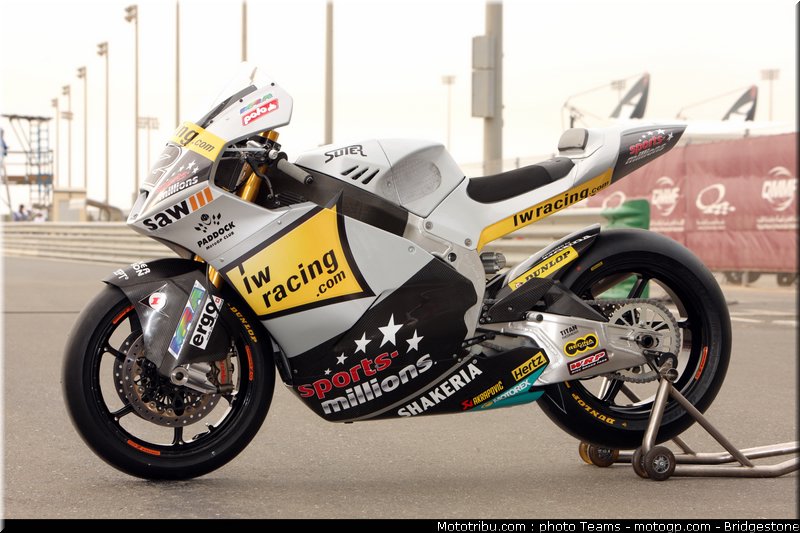 moto2_luthi_0027_qatar_losail_2012