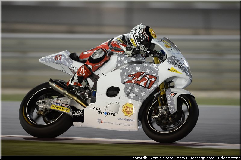 moto2_rea_0010_qatar_losail_2012