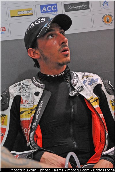 moto3_rossi_0010_qatar_losail_2012
