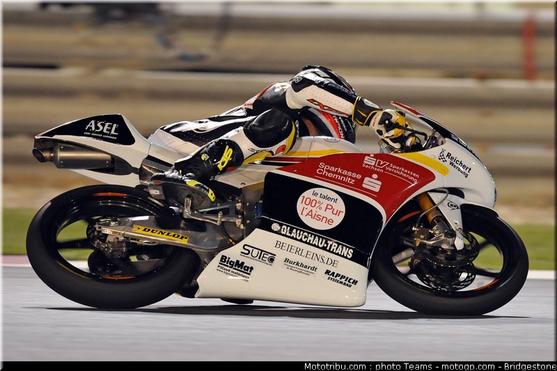 moto3_rossi_0018_qatar_losail_2012