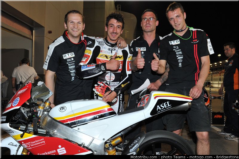 moto3_rossi_0023_qatar_losail_2012