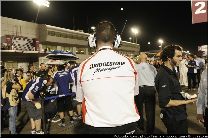 motogp_bridgestone_0002_qatar_losail_2012