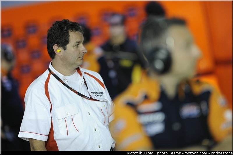 motogp_bridgestone_0005_qatar_losail_2012