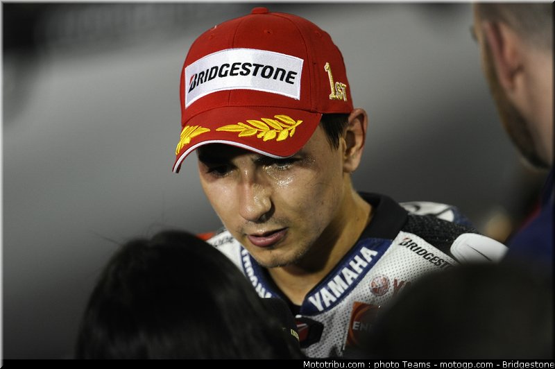 motogp_lorenzo_0016_qatar_losail_2012