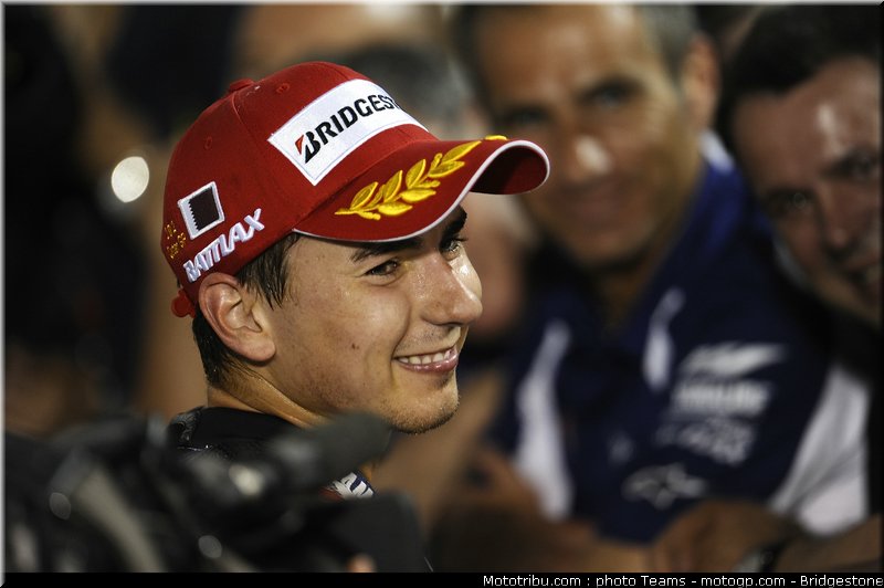 motogp_lorenzo_0017_qatar_losail_2012