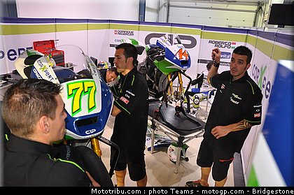moto2_aegerter_0014_qatar_losail_2012.jpg