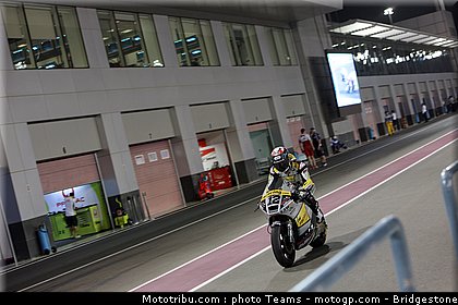moto2_luthi_0017_qatar_losail_2012.jpg
