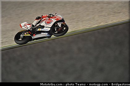 moto2_rea_0016_qatar_losail_2012.jpg
