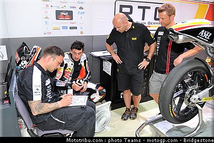 moto3_rossi_0020_qatar_losail_2012.jpg