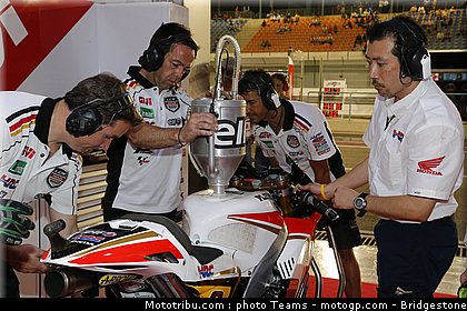 motogp_bradl_0042_qatar_losail_2012.jpg
