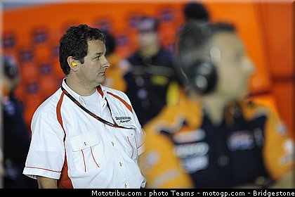 motogp_bridgestone_0005_qatar_losail_2012.jpg