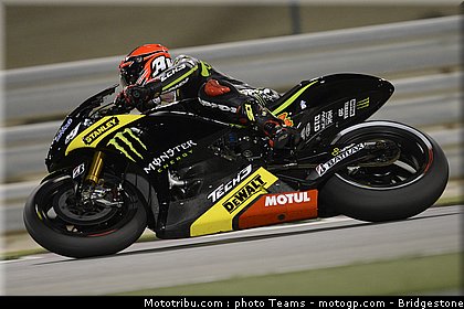 motogp_crutchlow_0008_qatar_losail_2012.jpg