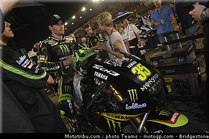 motogp_crutchlow_0010_qatar_losail_2012.jpg