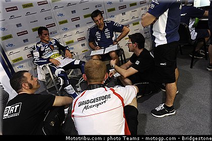 motogp_de_puniet_0006_qatar_losail_2012.jpg
