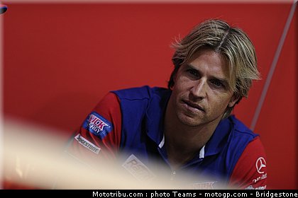 motogp_ellison_0002_qatar_losail_2012.jpg