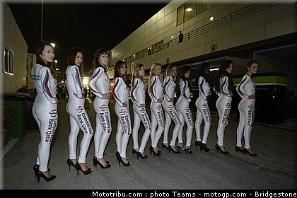 motogp_pitbabe_0008_qatar_losail_2012.jpg
