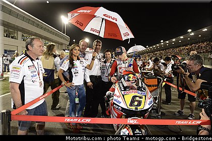 motogp_pitbabe_0013_qatar_losail_2012.jpg