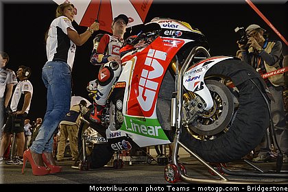 motogp_pitbabe_0019_qatar_losail_2012.jpg