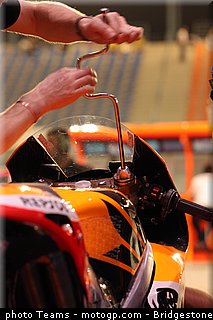 motogp_stoner_0013_qatar_losail_2012.jpg