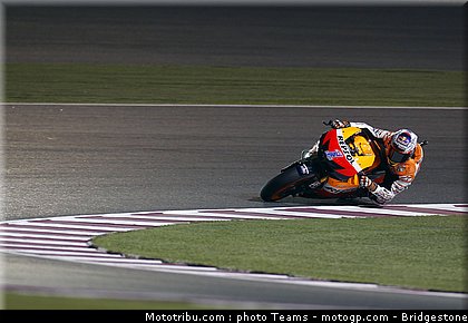 motogp_stoner_0033_qatar_losail_2012.jpg